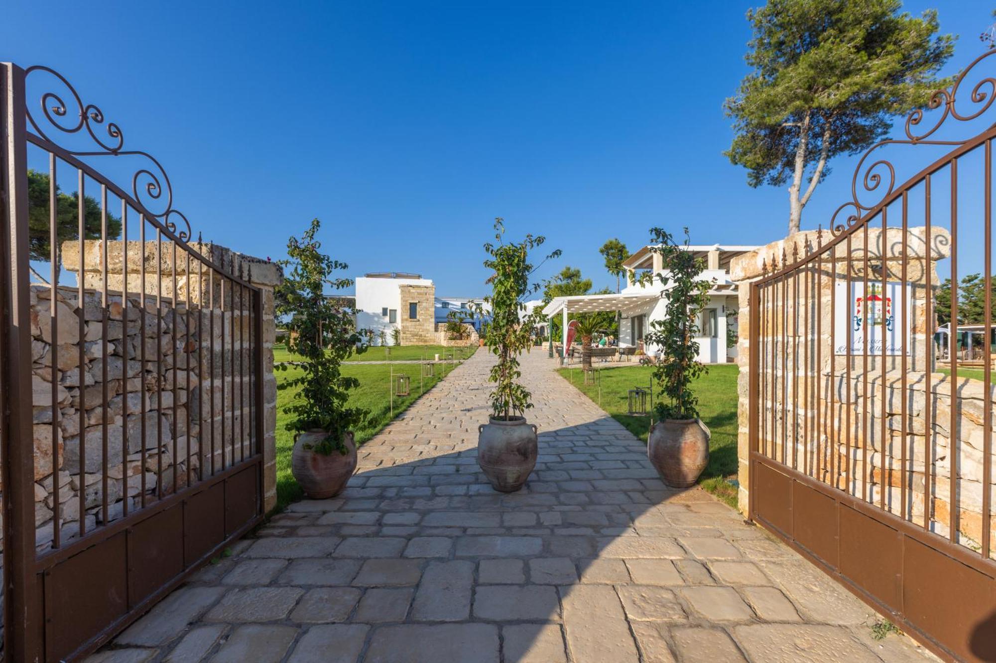 Masseria Baroni Di Montesardo Lido Marini Exterior foto